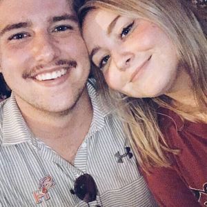 Meet your Posher, Devin